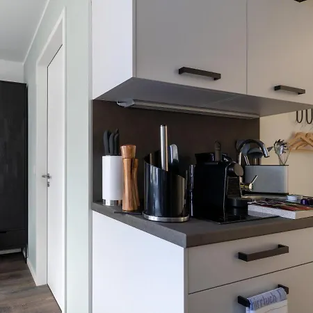 Limehome 3*