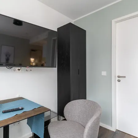 Aparthotel Limehome 3*