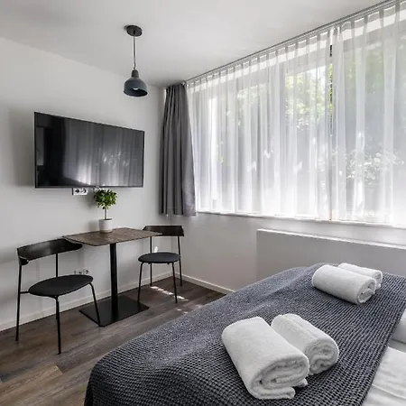 Limehome شقة فندقية 3*
