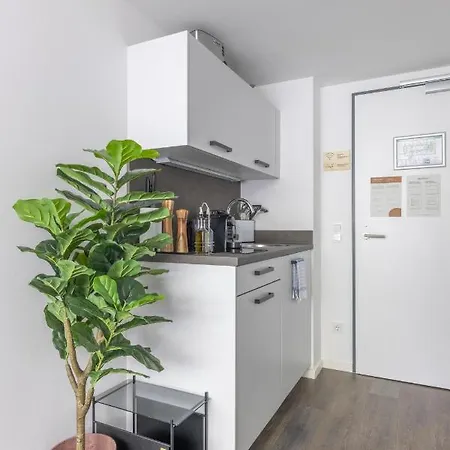 Limehome Aparthotel